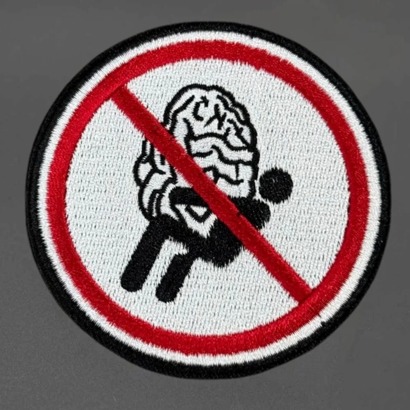 Parche táctico bordado con velcro Actividad Cerebral Prohibida - imagen 3