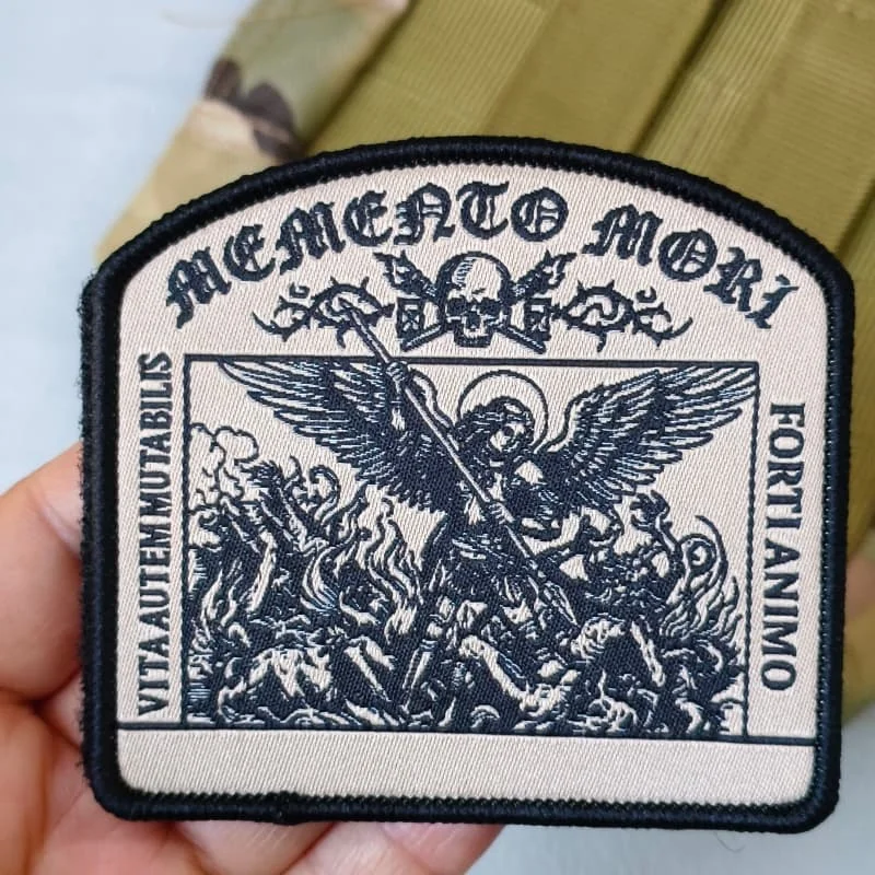 Parche táctico Arcángel Miguel con gancho y bucle para mochila - imagen 3