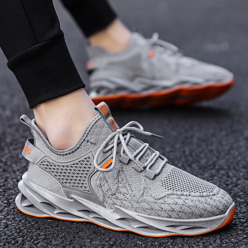 Zapatillas vulcanizadas hombre de malla con cordones ligeras - imagen 4