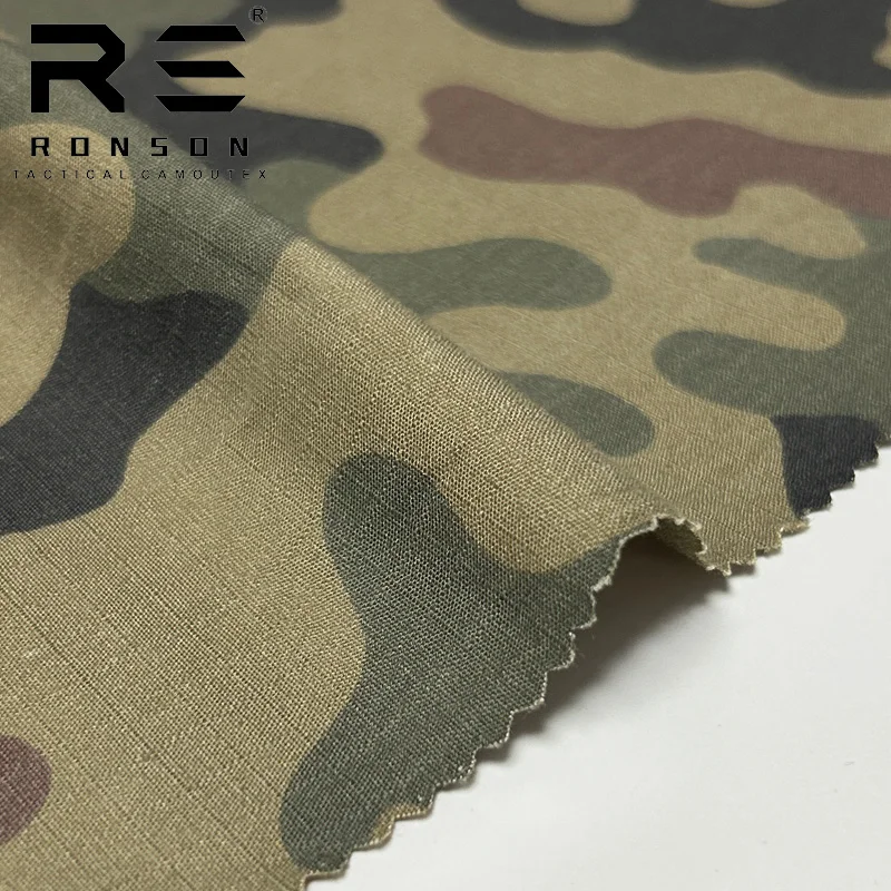 Detalle del camuflaje y textura del ripstop