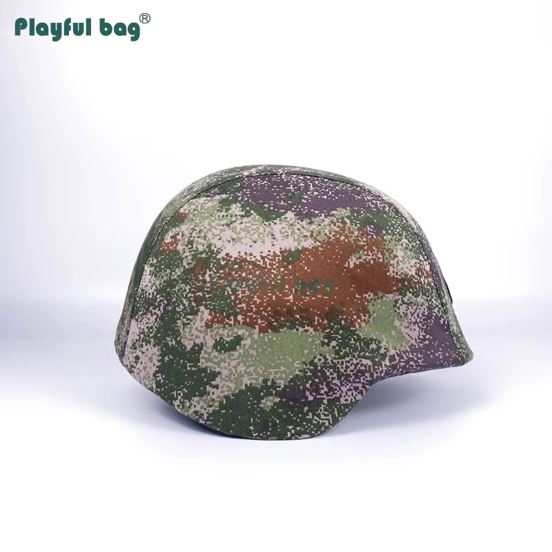Funda de casco táctico en camuflaje desert jungle