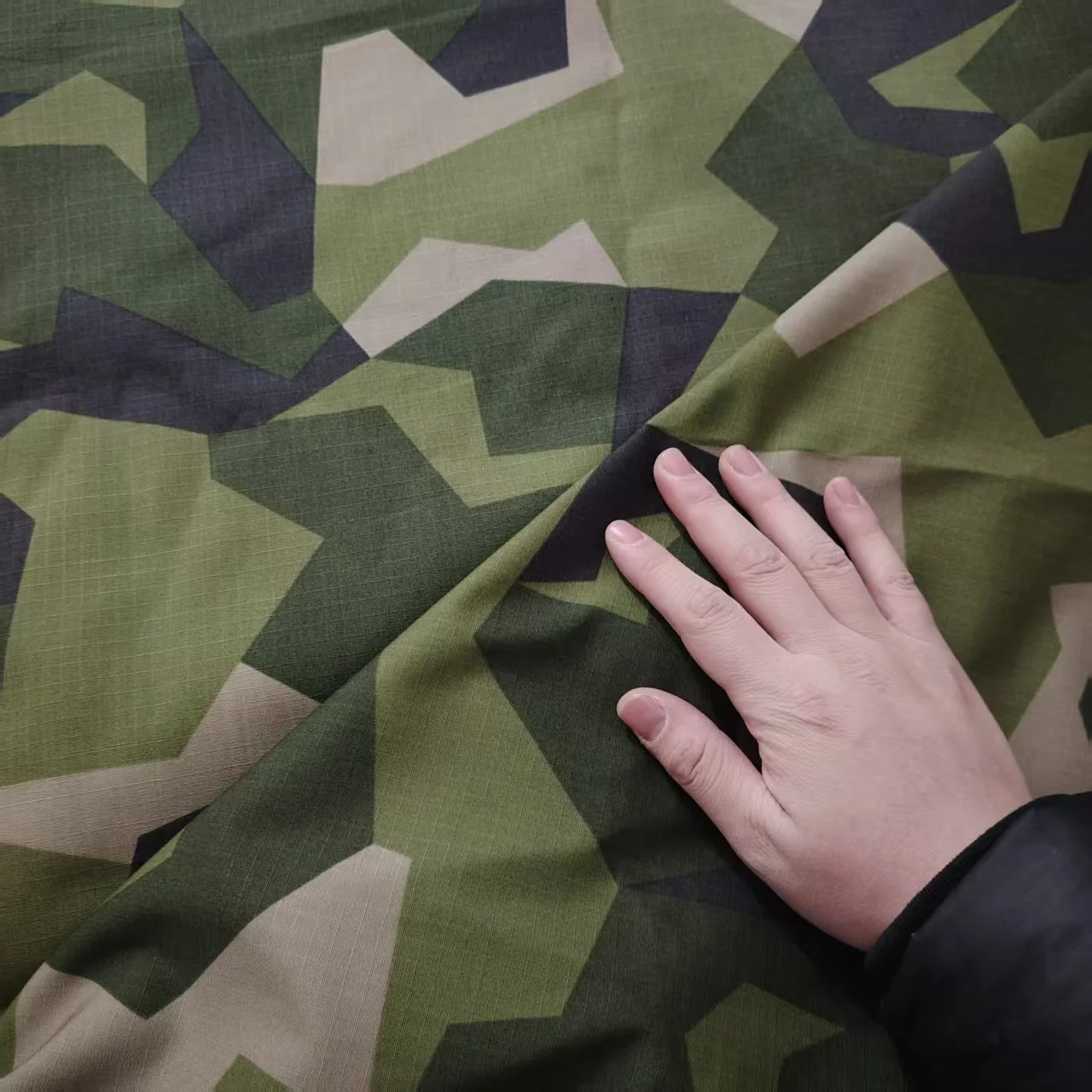 NYCO 5050 tela camuflaje geométrico sueco ripstop algodón nailon - imagen 2