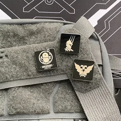 Parche táctico Arknights metal Rhode Island con gancho para mochila