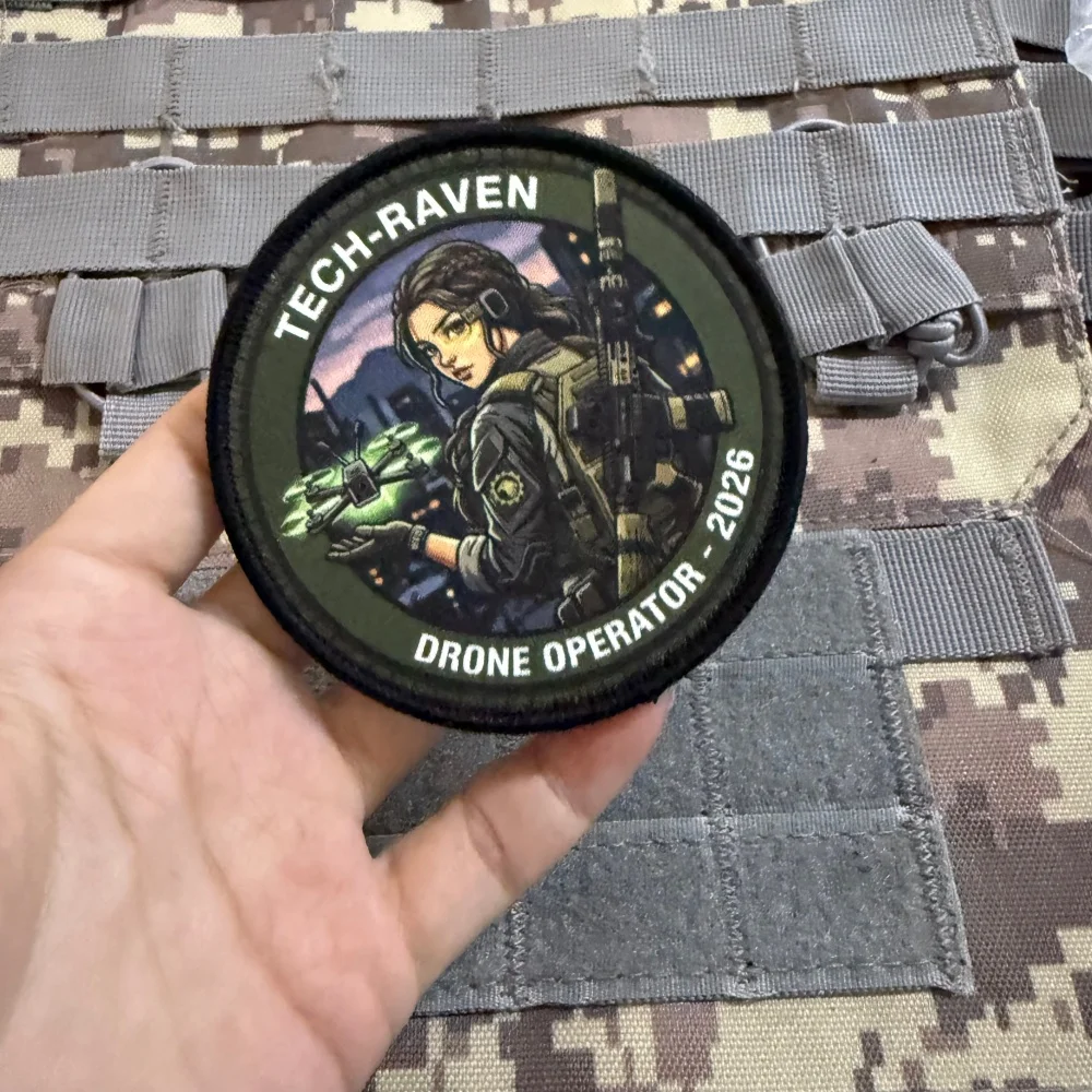 Parche táctico moral Tech Raven anime con velcro para mochila - imagen 5