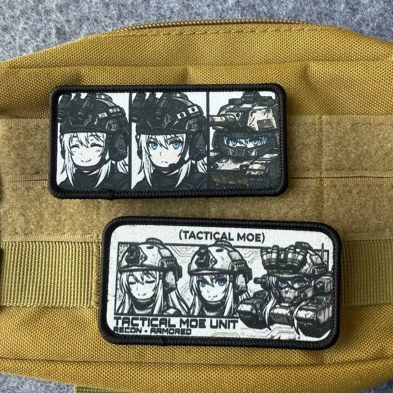 Parche con cierre de gancho y bucle y diseño de chica anime soldado