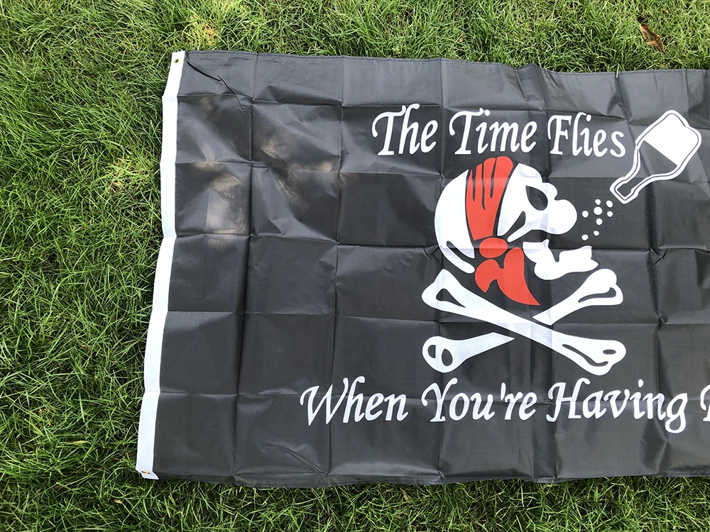 Sky Flag Bandera pirata 90x150 cm con calavera y huesos cruzados - imagen 3