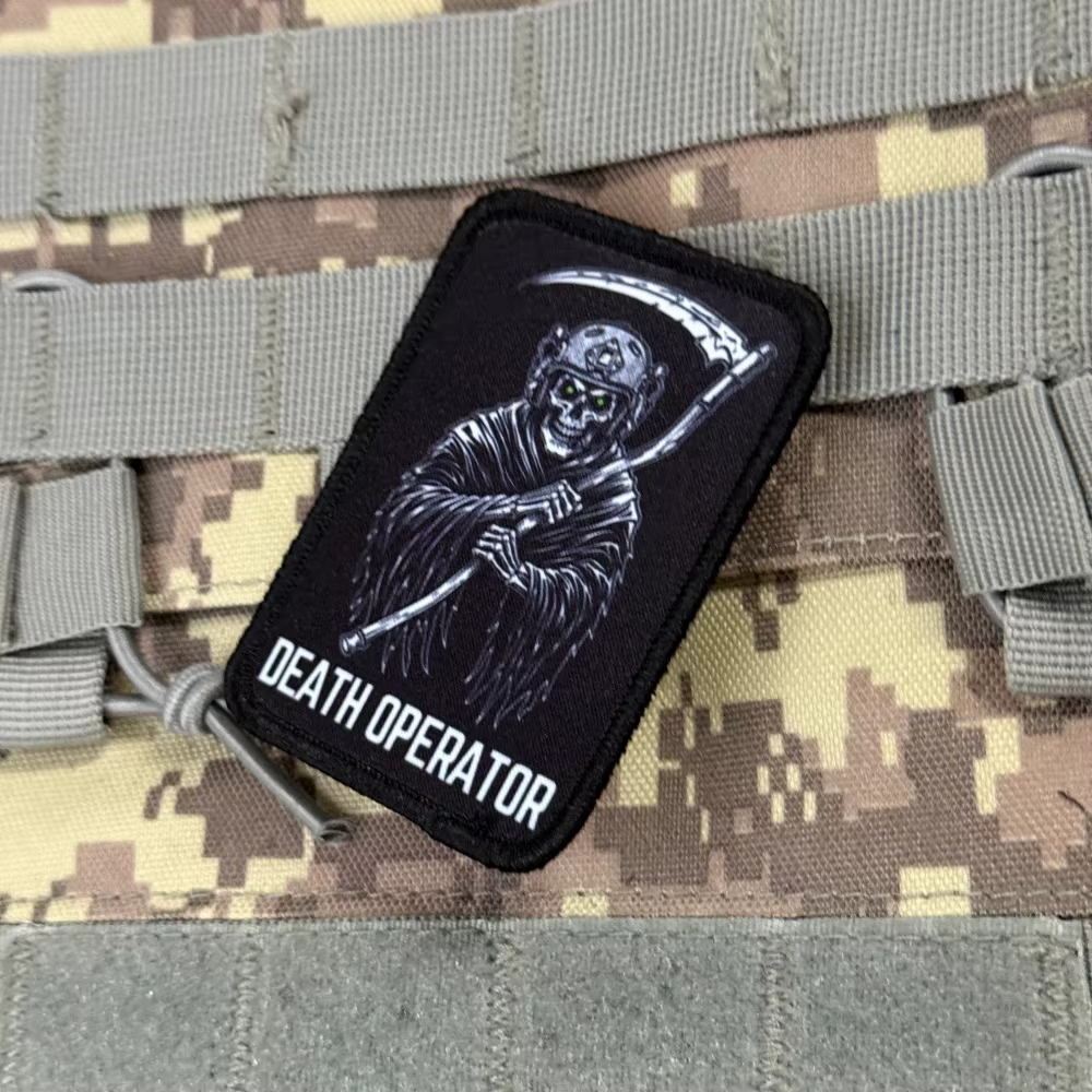Insignia táctica Grim Reaper con casco impreso y velcro para MOLLE - imagen 3