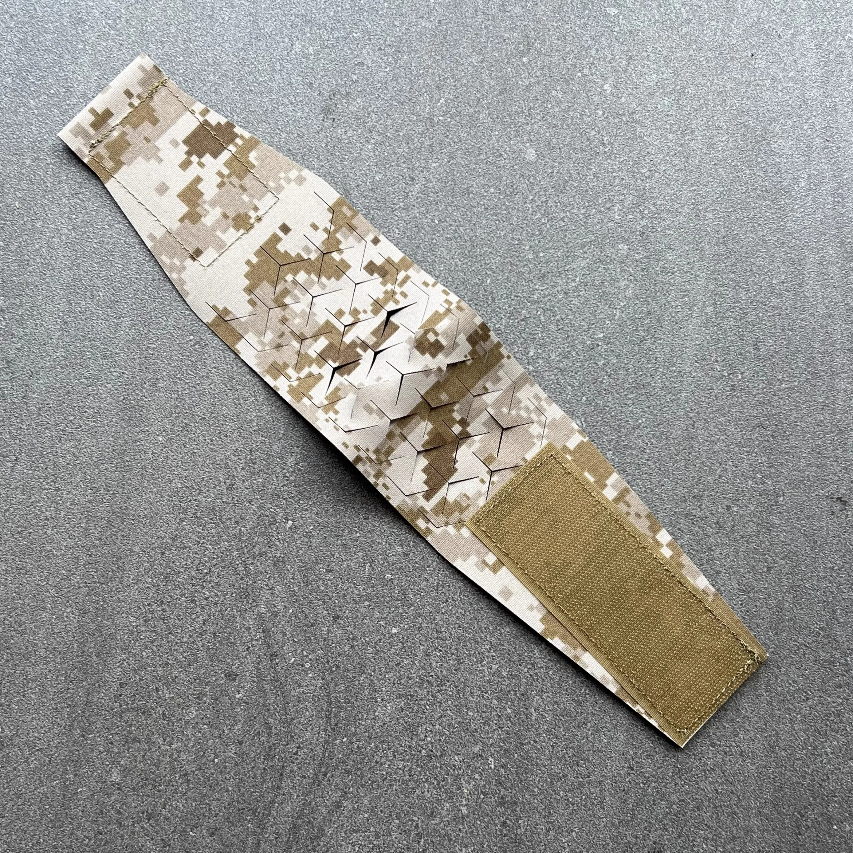SS SPUD MK4 Pangolin Flap – Bolsa táctica multiusos AOR/MC - imagen 5