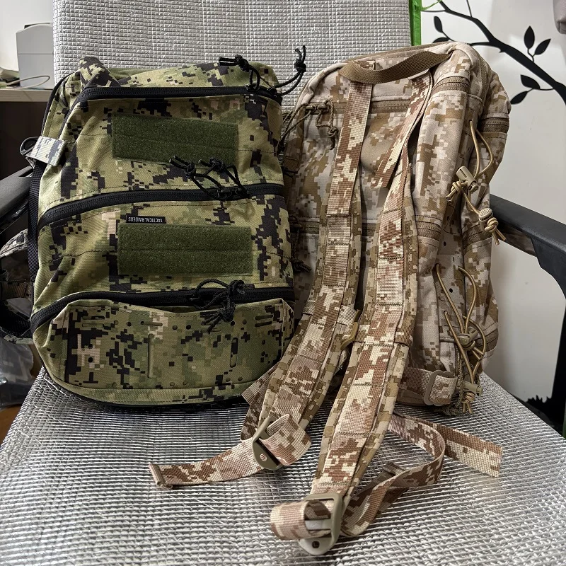 Vista de la mochila táctica para exterior y asalto