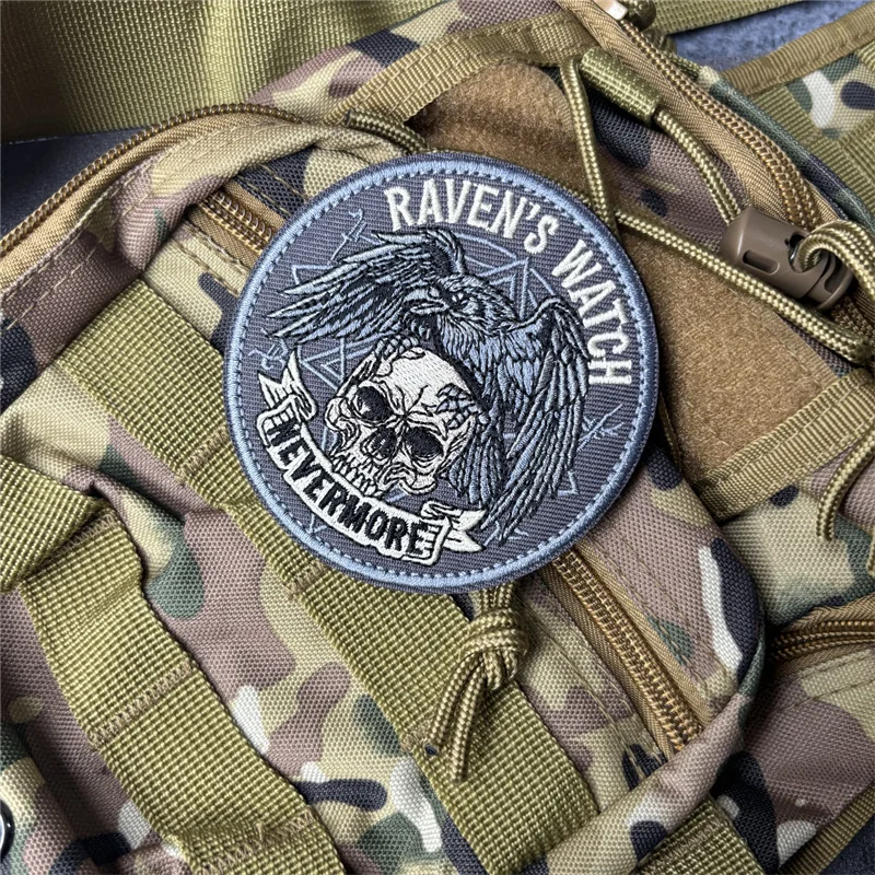 Parche táctico bordado cuervo esqueleto RAVEN'S WATCH NEVERMORE - imagen 2