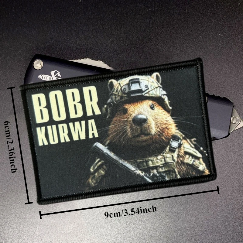 Parche táctico bordado BOBR KURWA con gancho para uniforme - imagen 3