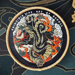 Parche bordado serpiente zodiacal - insignia tactica redonda de metal