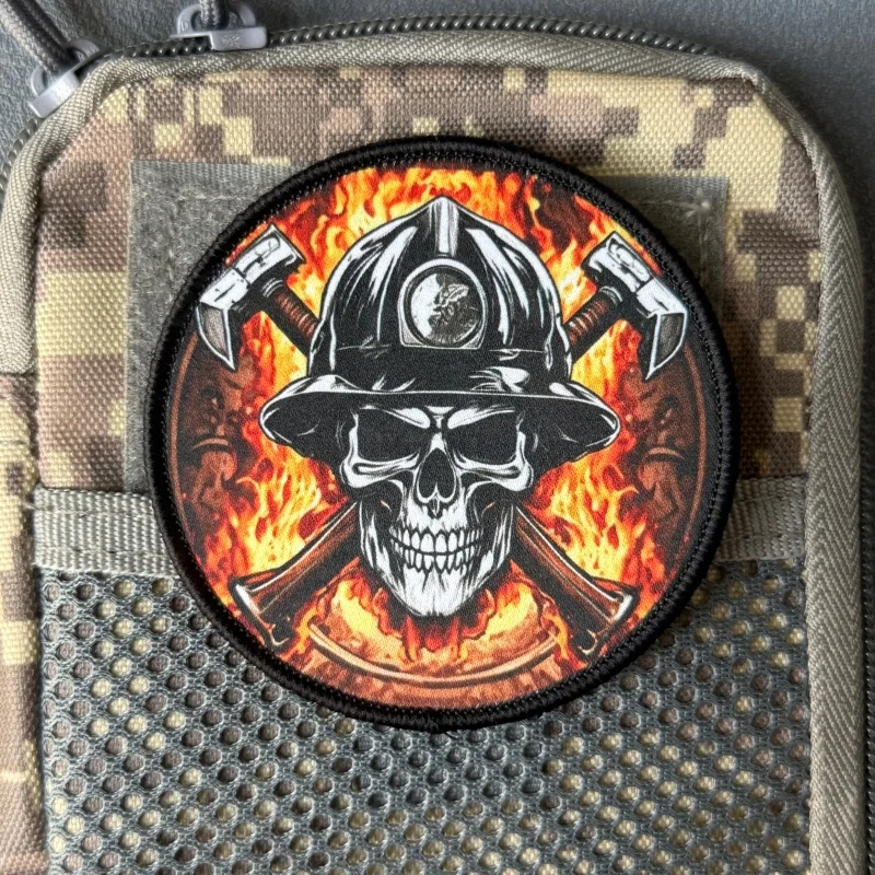 Parche táctico de calavera bombero con hacha – Gancho y bucle - imagen 5