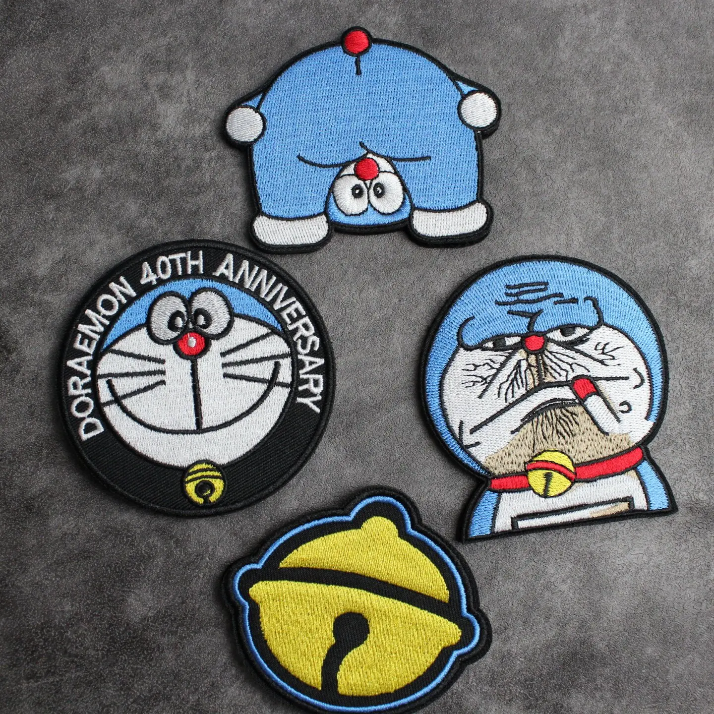 Accesorio personalizable para equipo táctico y ropa