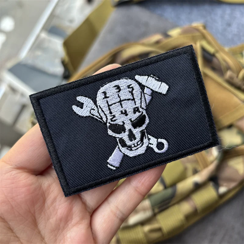 Parche bordado táctico mando de control mecánico con velcro - imagen 3