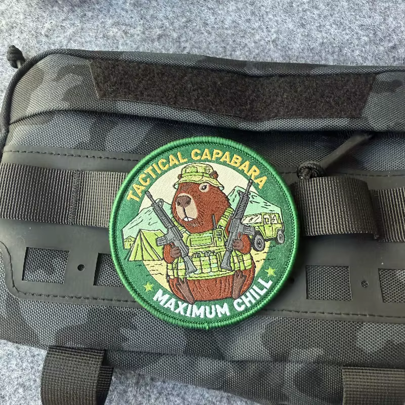 Parche táctico bordado capibara con gancho y bucle para mochila - imagen 5