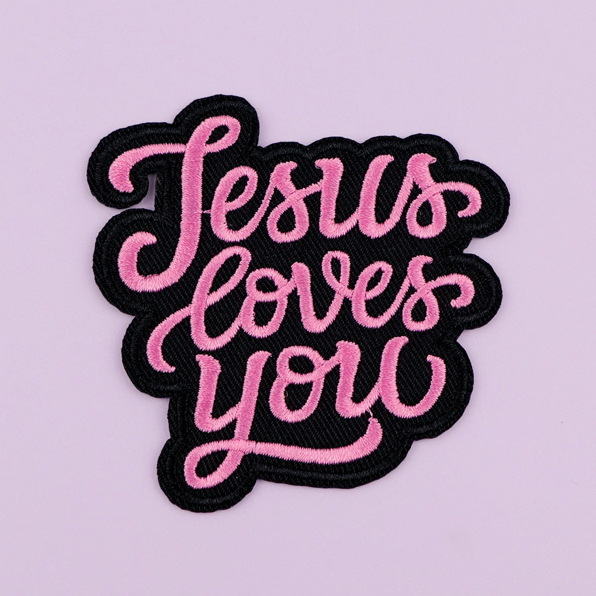 Parche bordado Jesús te ama – Termoadhesivo para planchar o coser - imagen 5