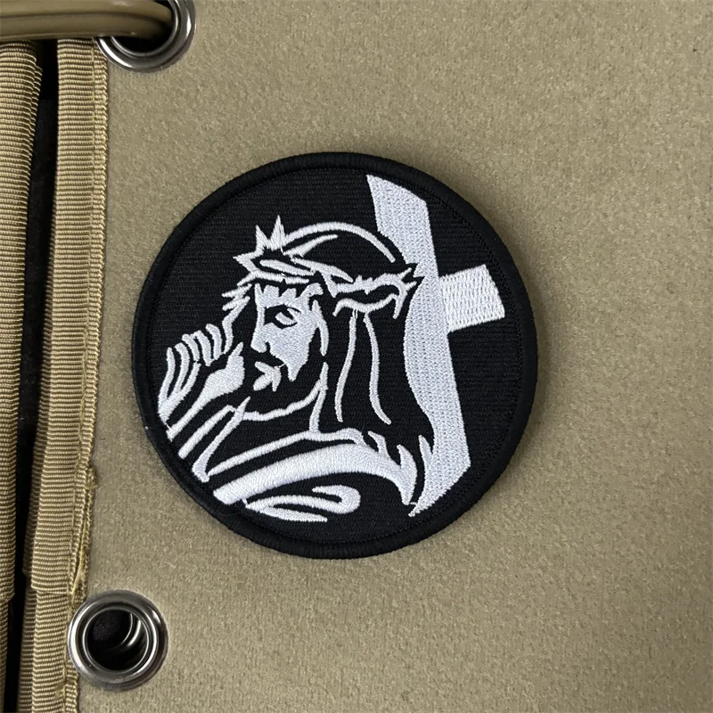 Parche táctico bordado «Jesús» con velcro para mochila y uniforme