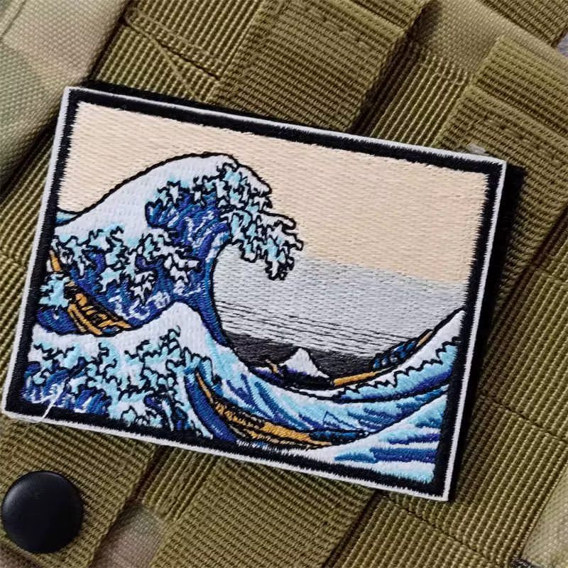 Parche táctico bordado olas marinas con velcro para ropa y mochilas - imagen 2