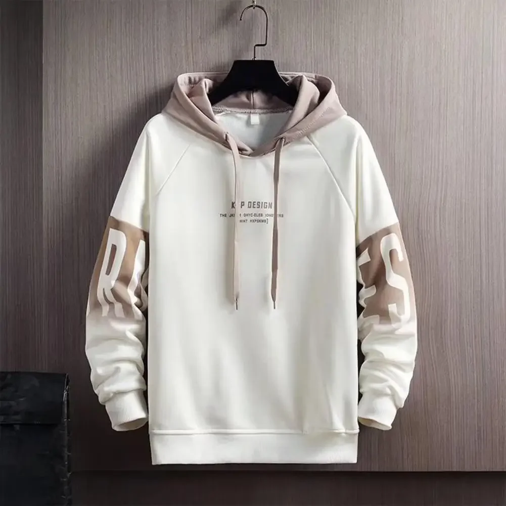 Combinación de la sudadera con jeans