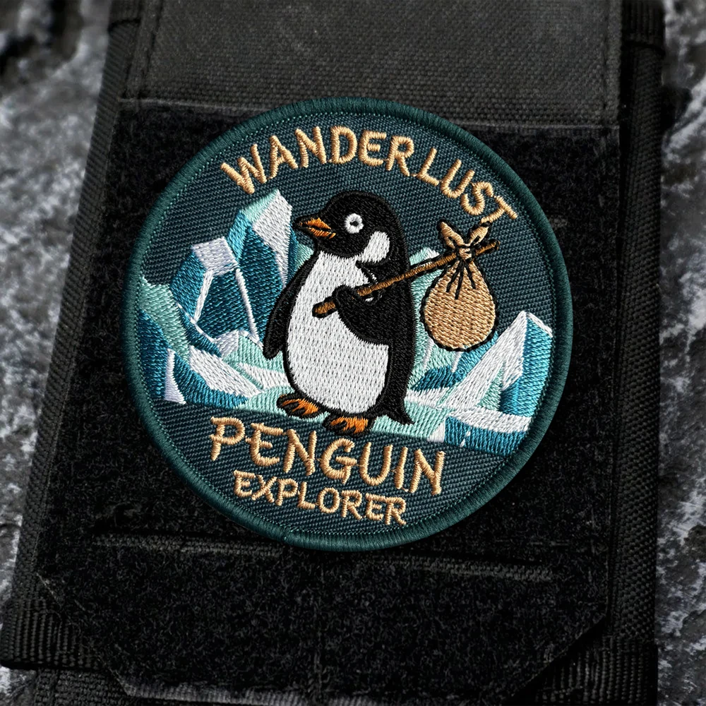 Parche bordado táctico pingüino aventurero gancho y bucle - imagen 3
