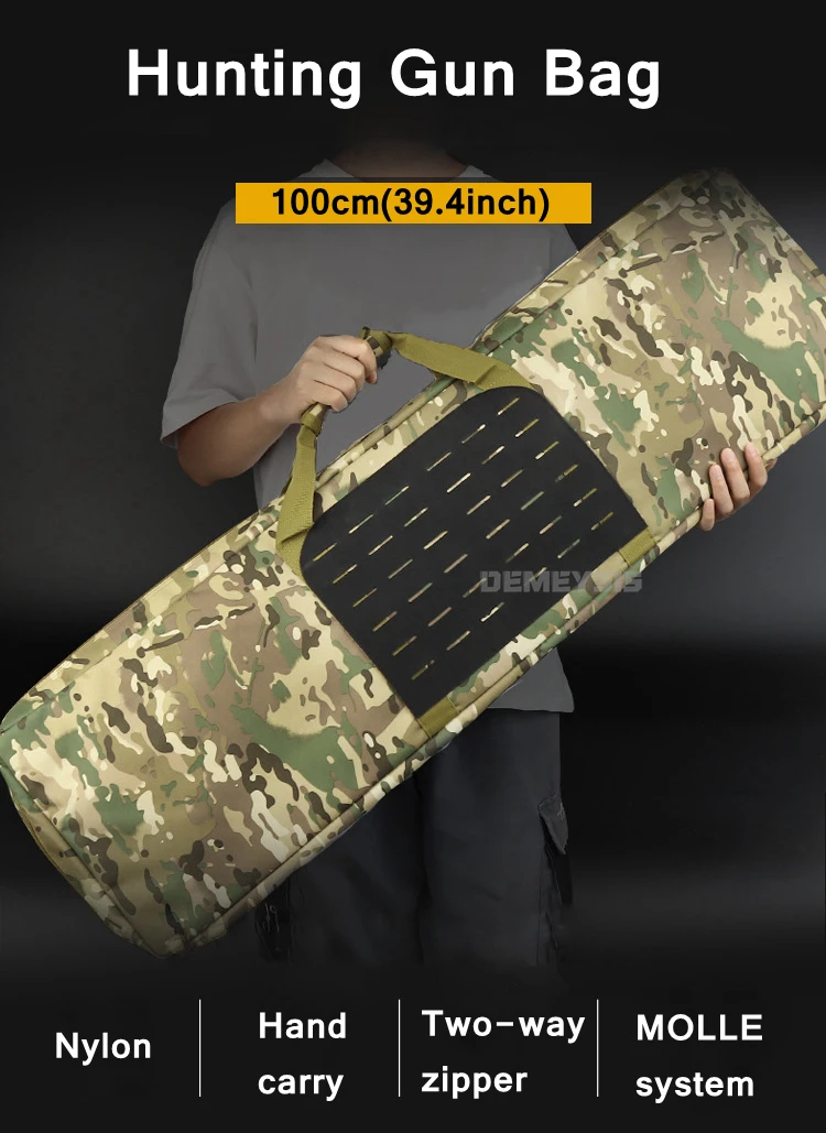 Vista frontal de la bolsa táctica negra con cremallera bidireccional