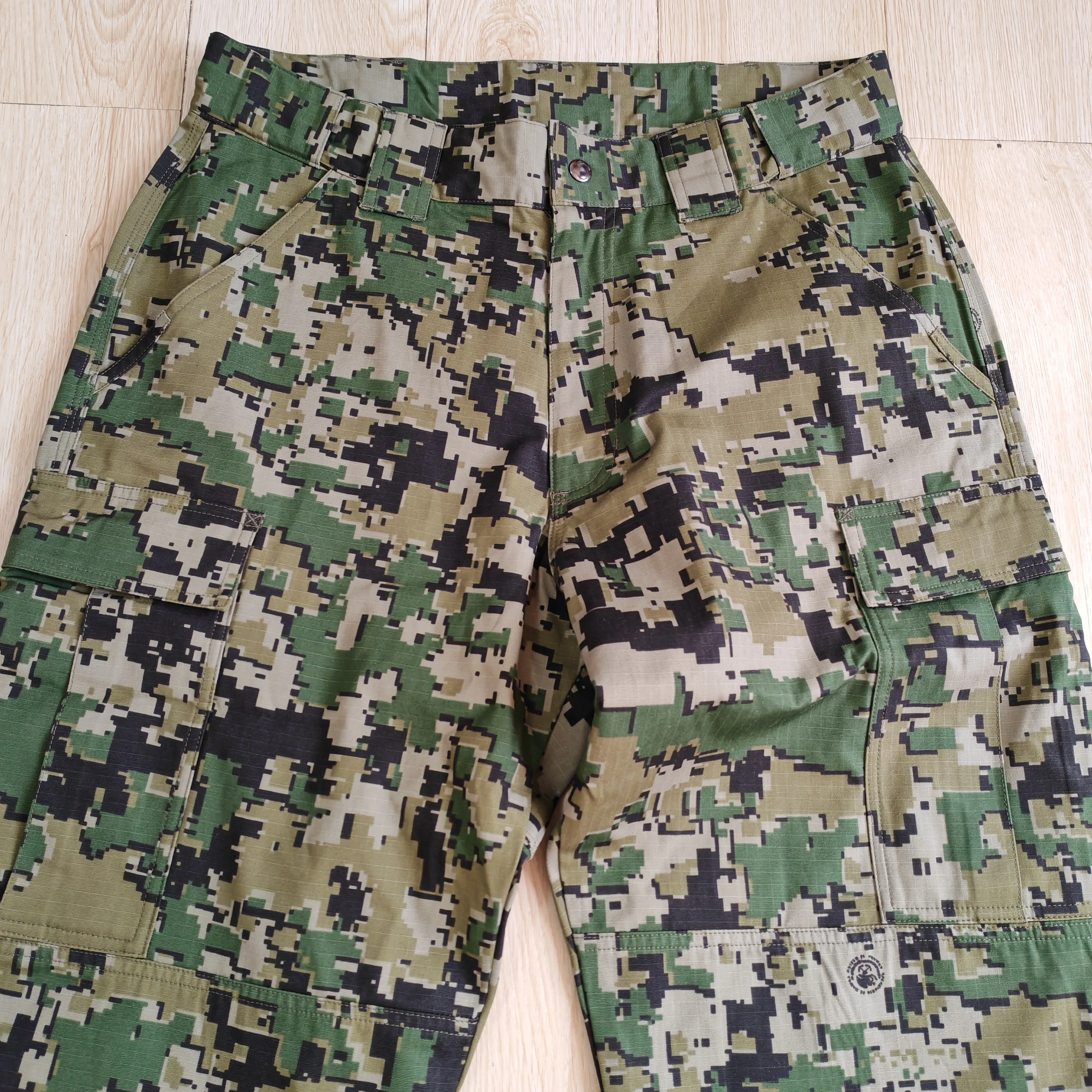 Pantalones tácticos impermeables de algodón y nailon para exteriores - imagen 3