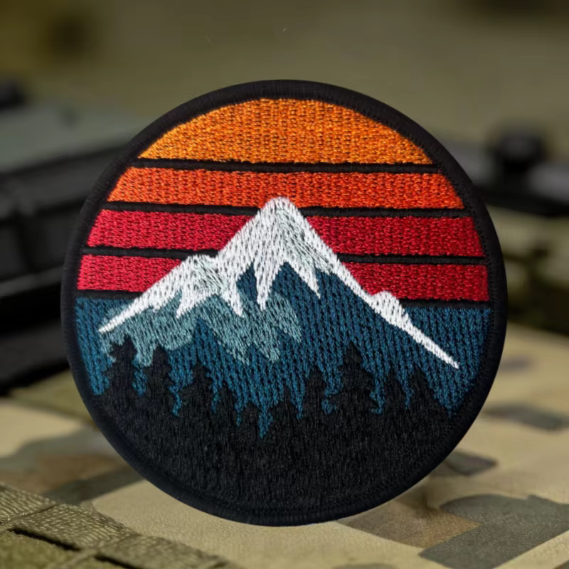Parche táctico bordado con velcro para mochila y ropa de viaje - imagen 4