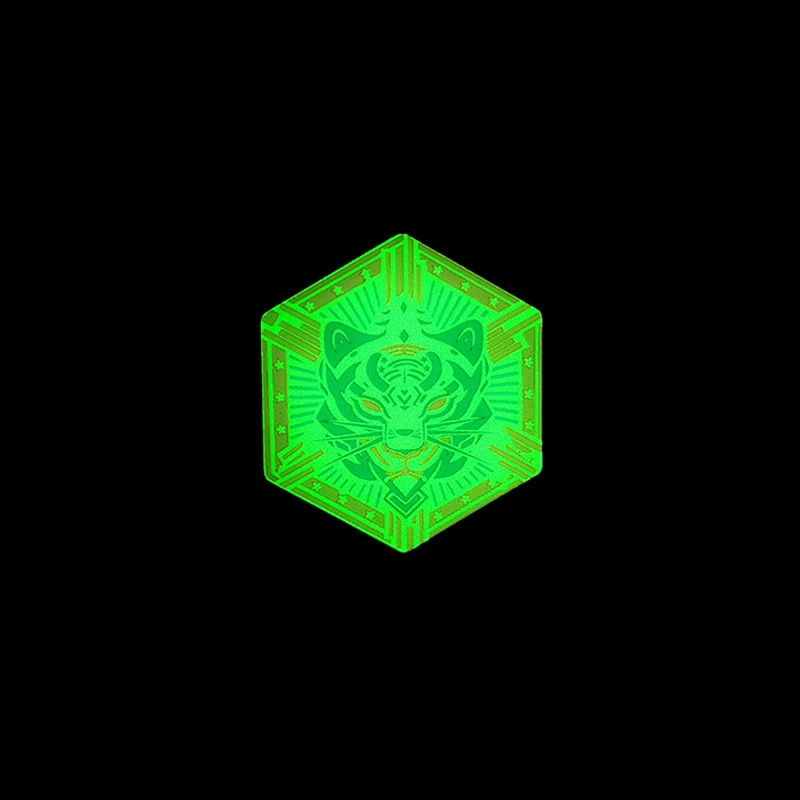 Parche táctico luminoso Tigre y Lobo – Hexagonal UV - imagen 2