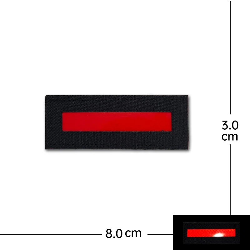 Detalle del bordado reflectante a corta distancia