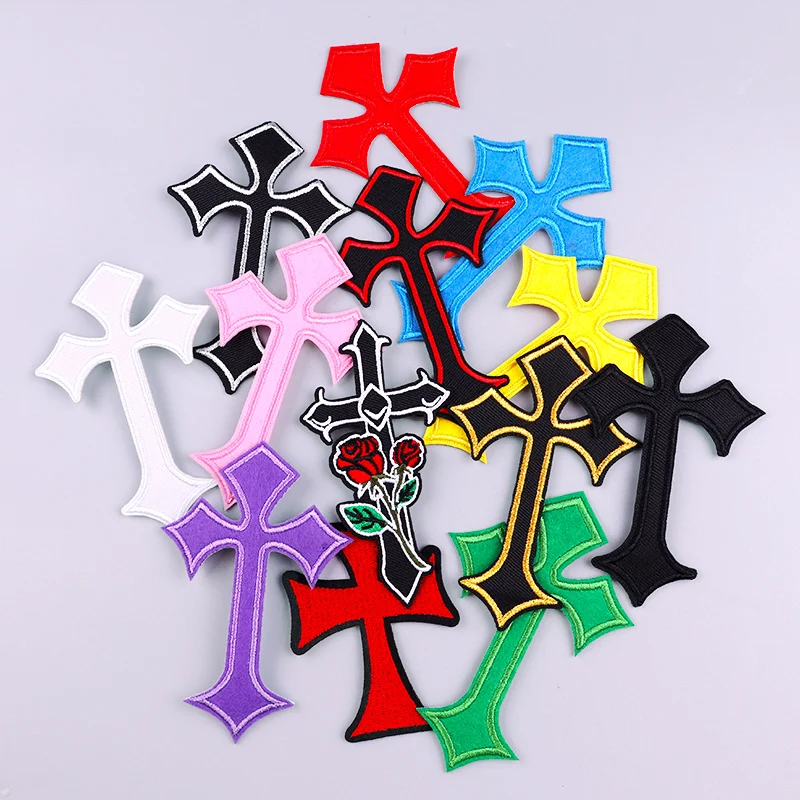 Parches termoadhesivos cruz colorida bordado Jesús oro y plata - imagen 4