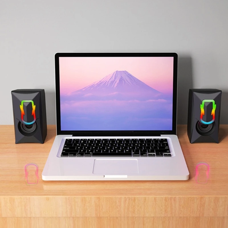 Altavoz RGB en configuración de escritorio gaming