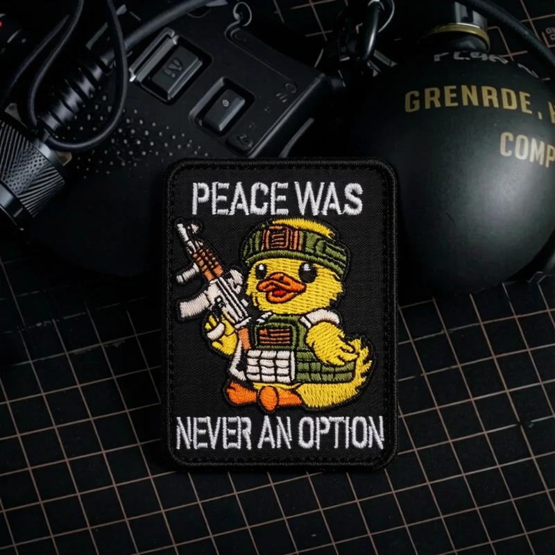 Diseño de parche tipo insignia moral para personalizar