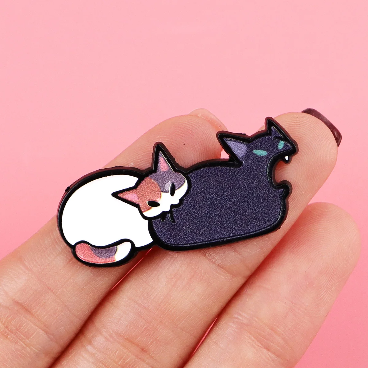 Pin esmaltado de gato divertido para solapa y mochila - imagen 2