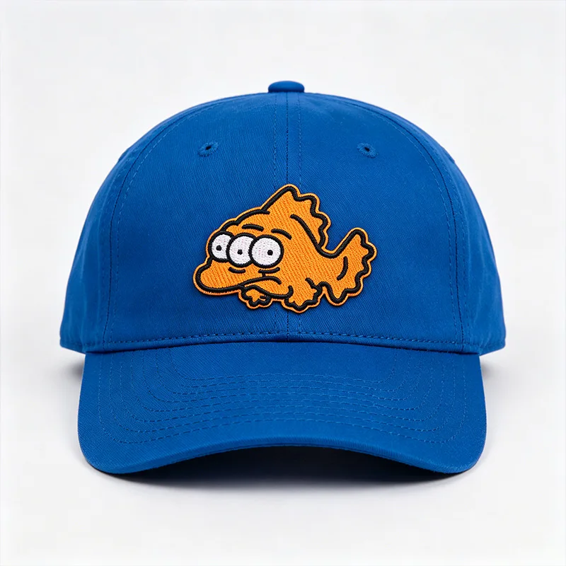 Parche bordado pez dorado, aplicable con plancha para ropa y gorras