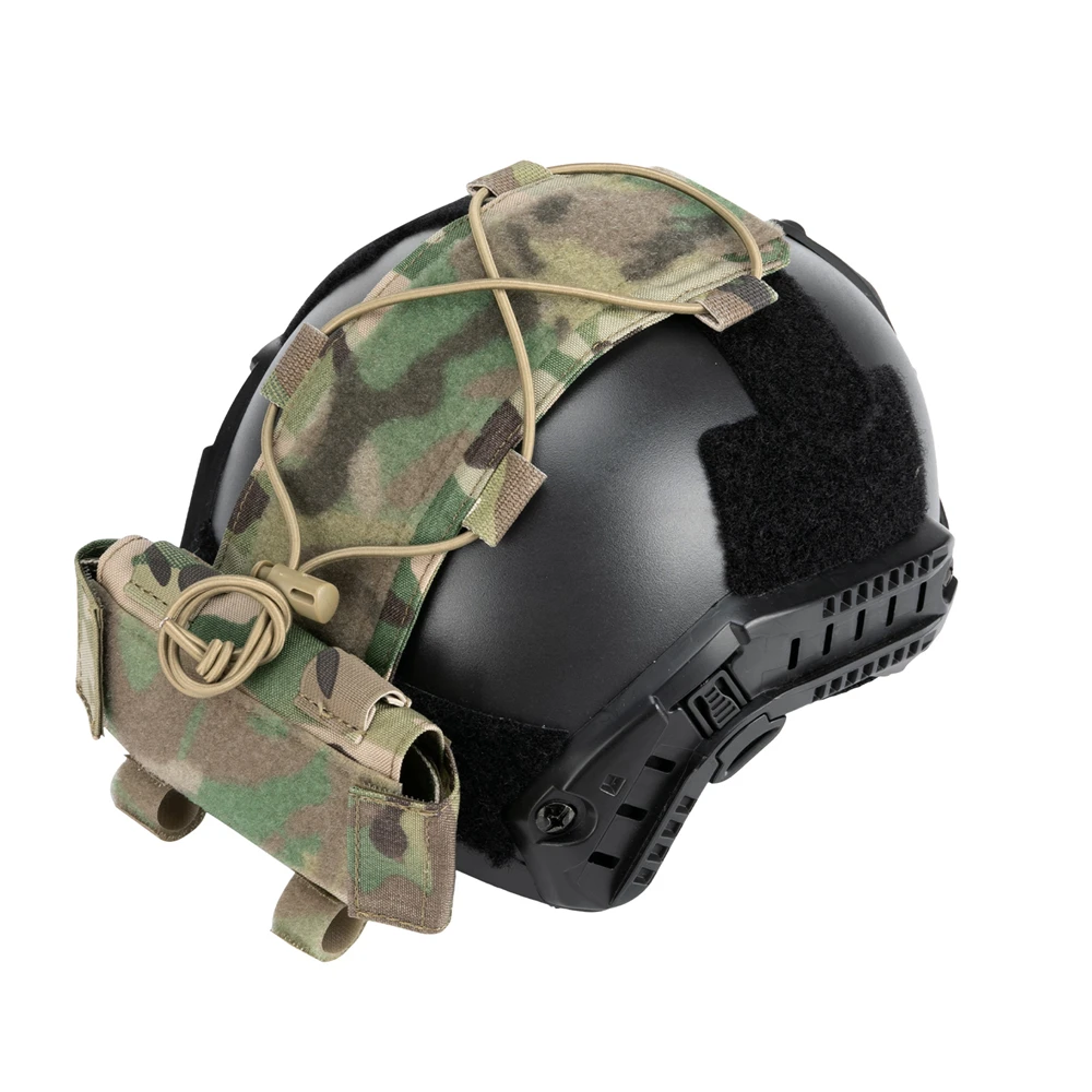 Funda con patrón multicam en entorno exterior