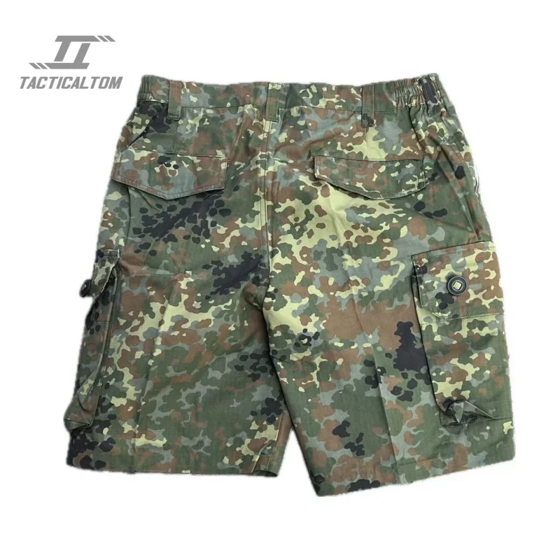Detalle de los shorts para paseos y entrenamiento