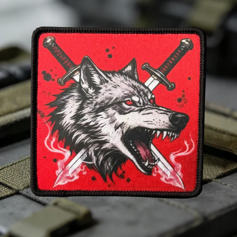Insignia con gancho y bucle para fijación rápida