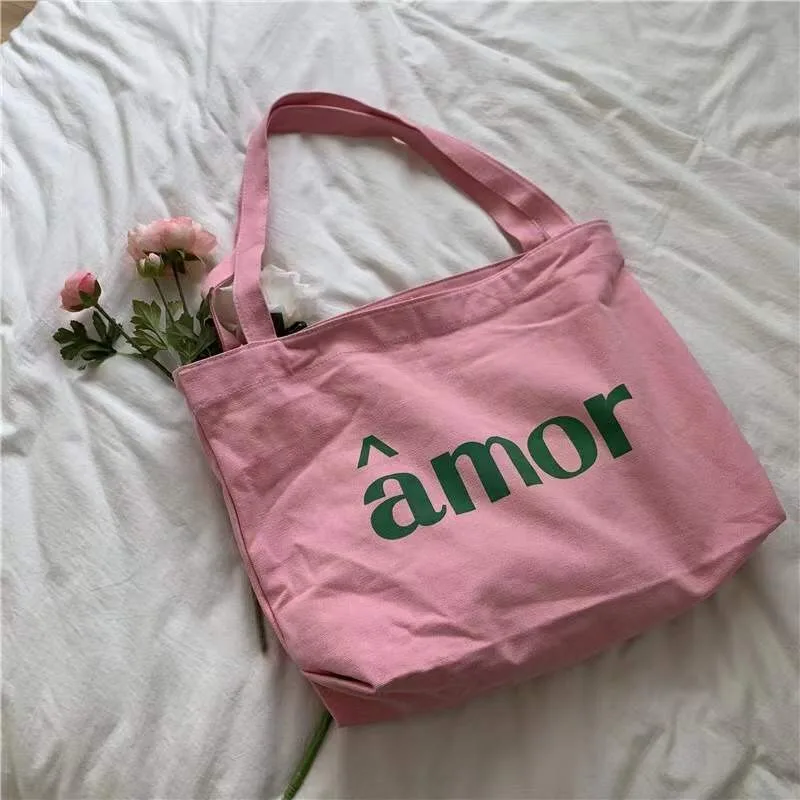 Bolso con aspecto funcional para el día a día
