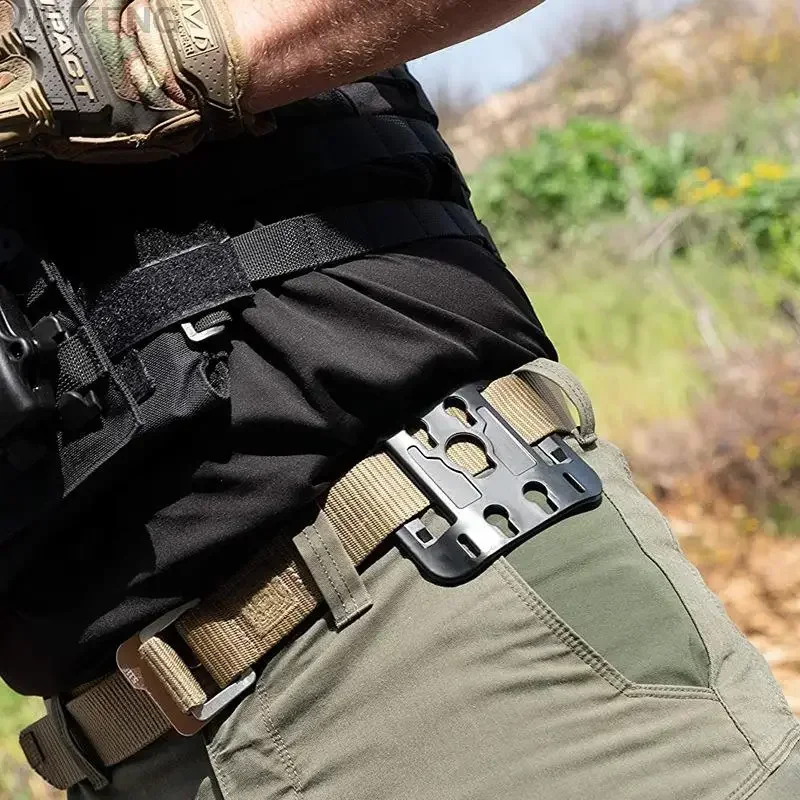 Plataforma adaptadora MOLLE para bolsa cargador chaleco táctico - imagen 2