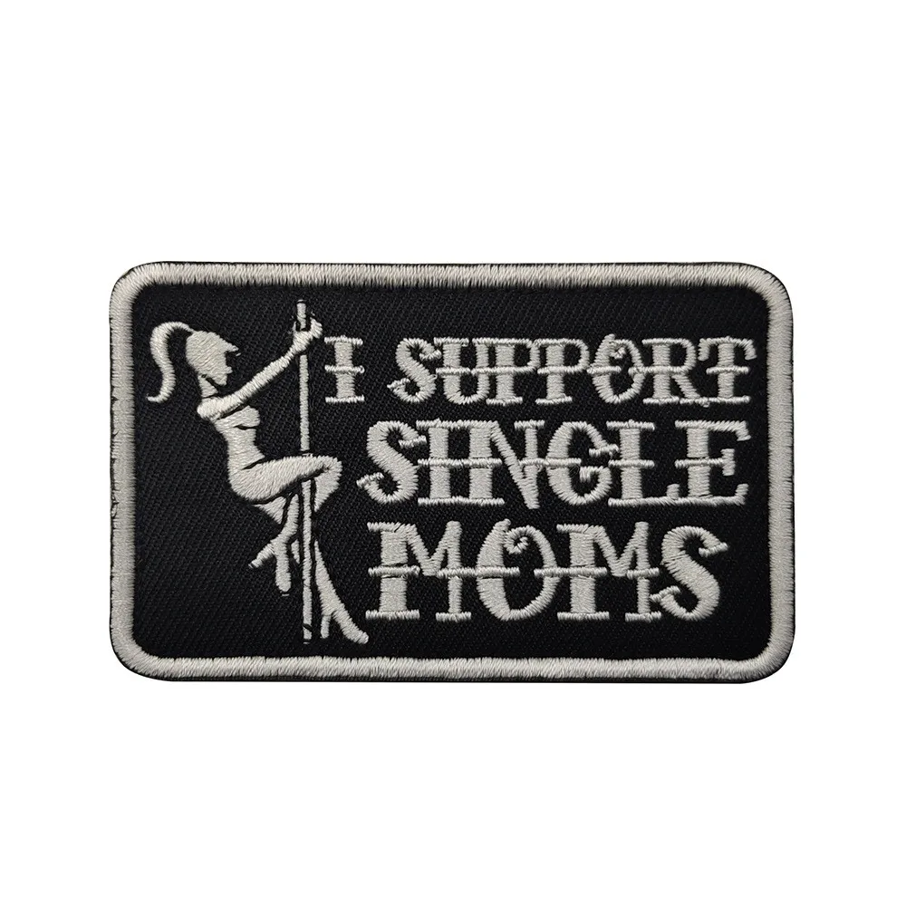 Parches bordados 3D I SUPPORT SINGLE MOMS en chaqueta