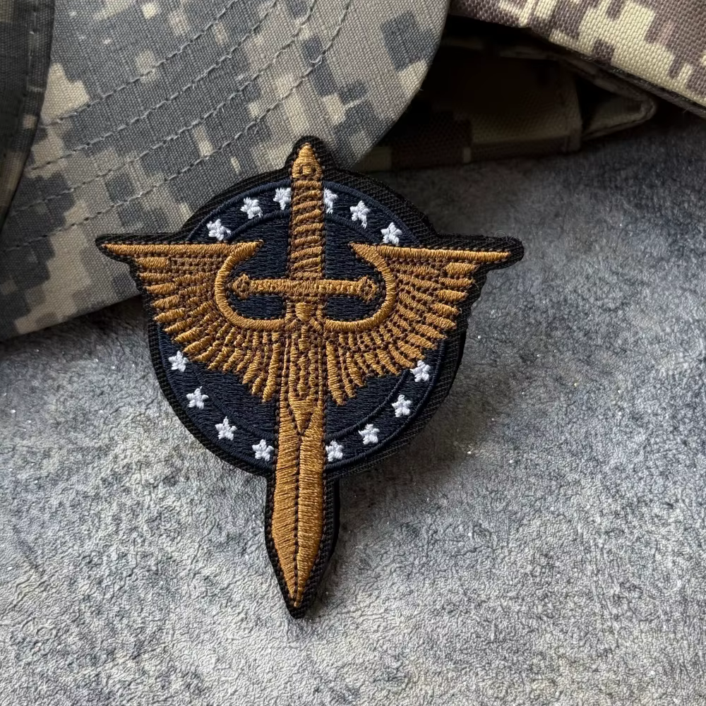 Parche táctico Morale Sword & Wings – bordado gancho y bucle