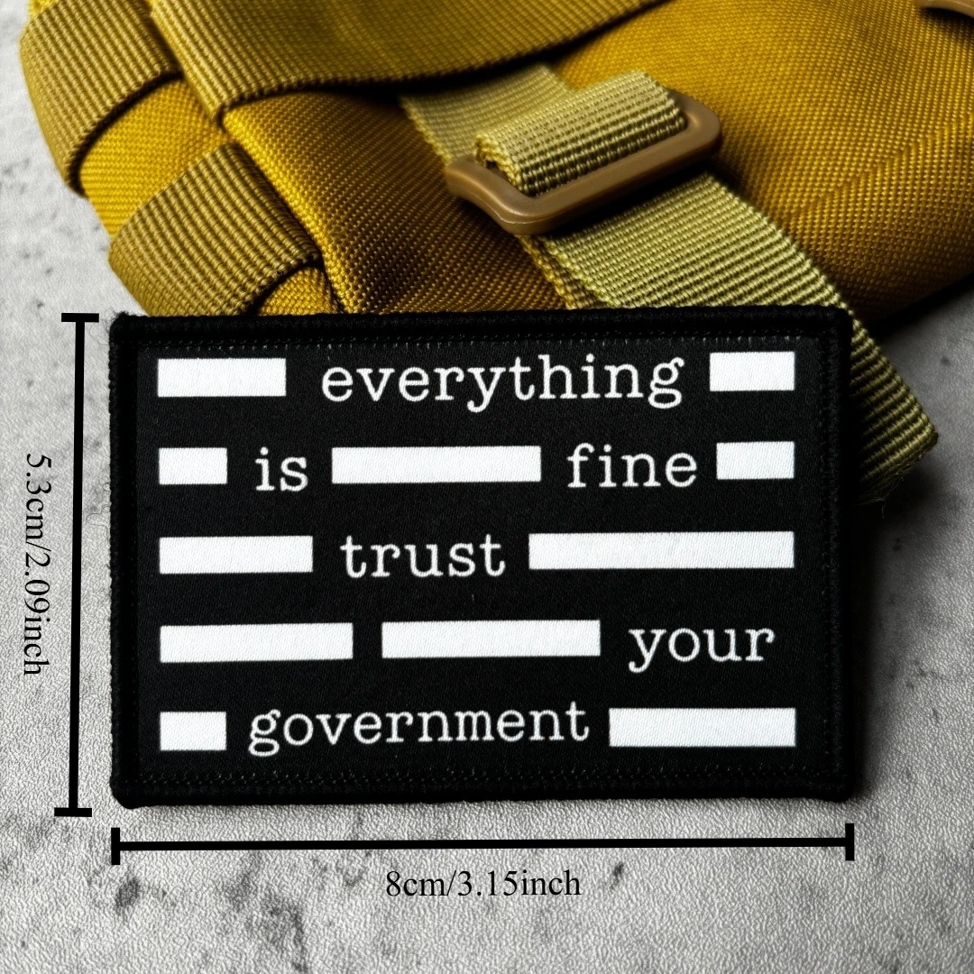 Parche táctico sarcástico 'Everything Is Fine' con velcro para mochila - imagen 4