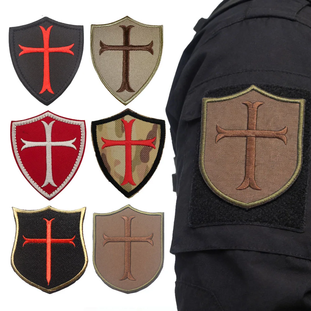 Parche táctico velcro para casco y mochila insignia cruz templaria - imagen 3