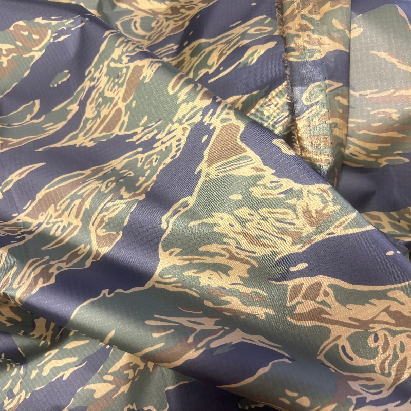 Tela camuflaje impermeable PU de tafetán para toldo bricolaje canopy - imagen 3
