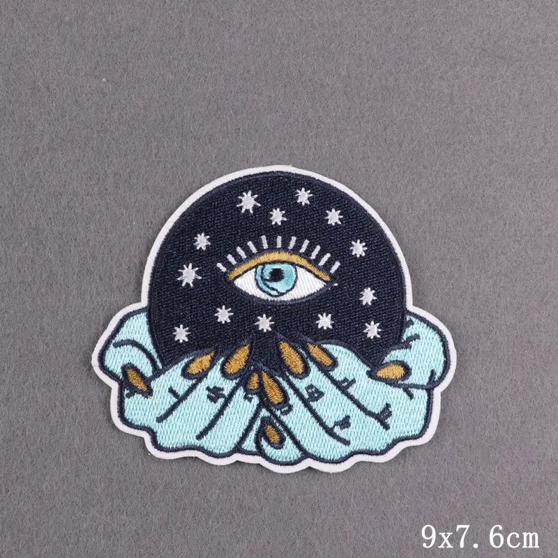 Parche bordado calavera punk – Para planchar o coser en chaleco táctico - imagen 2