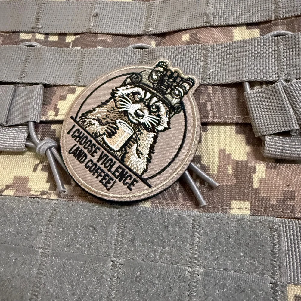 Parche táctico raccoon bordado con velcro gancho-bucle mochila y ropa