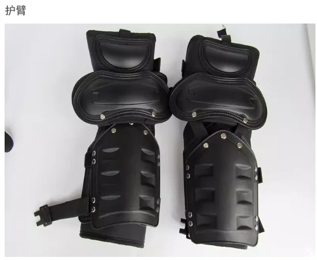 Chaleco protector con ajustes laterales