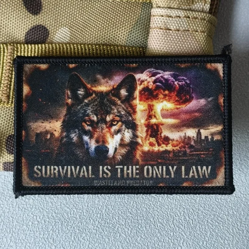 Parche táctico lobo con velcro para mochila – supervivencia - imagen 3
