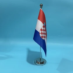 Bandera de Croacia pequeña de mesa para vitrinas y colección